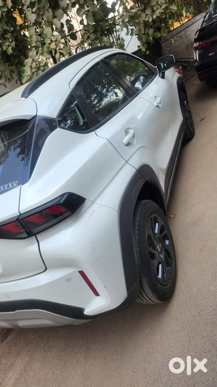 2024 Maruti Suzuki Fronx - Premium Suv