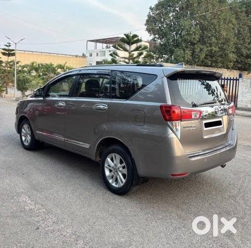 Toyota Innova Crysta Ultimate Family Wagon