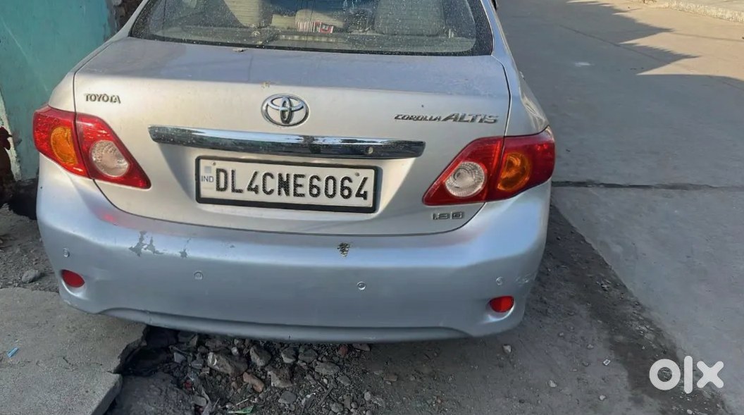 Toyota Corolla Altis 2010