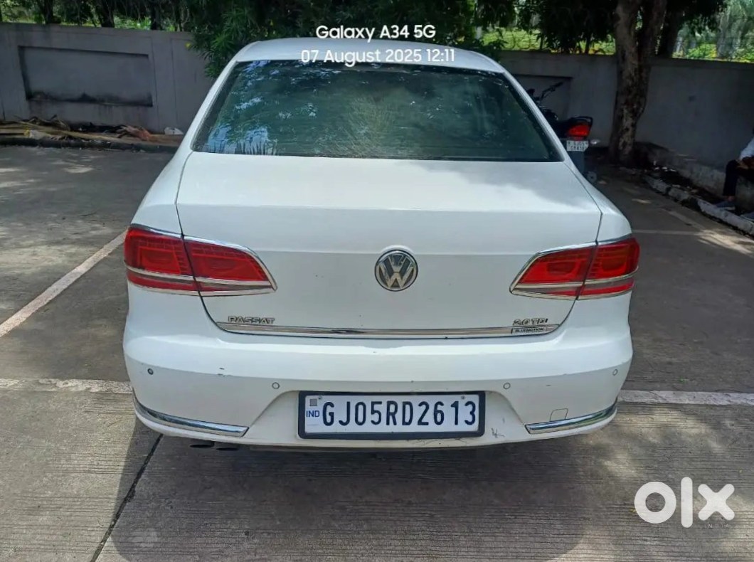 Volkswagen Passat Electric 2011