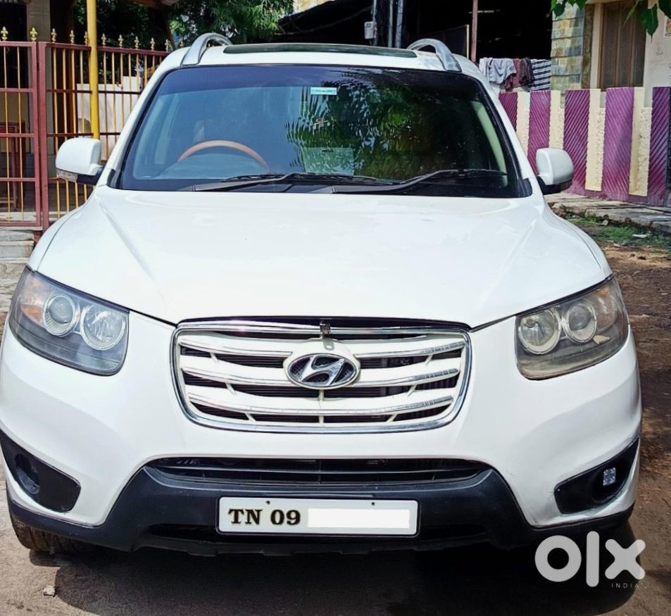 Urgent Sale - 2015 Hyundai Santa Fe