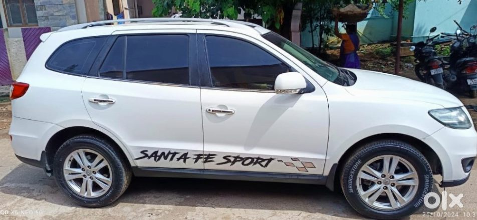 Urgent Sale - 2015 Hyundai Santa Fe