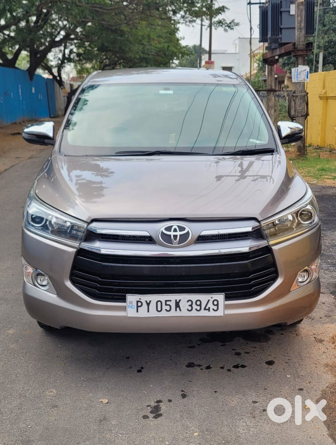 Toyota Innova Crysta 2016 - Premium Family Car