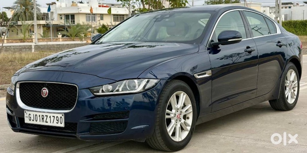 2017 Jaguar Xe - Premium Sedan