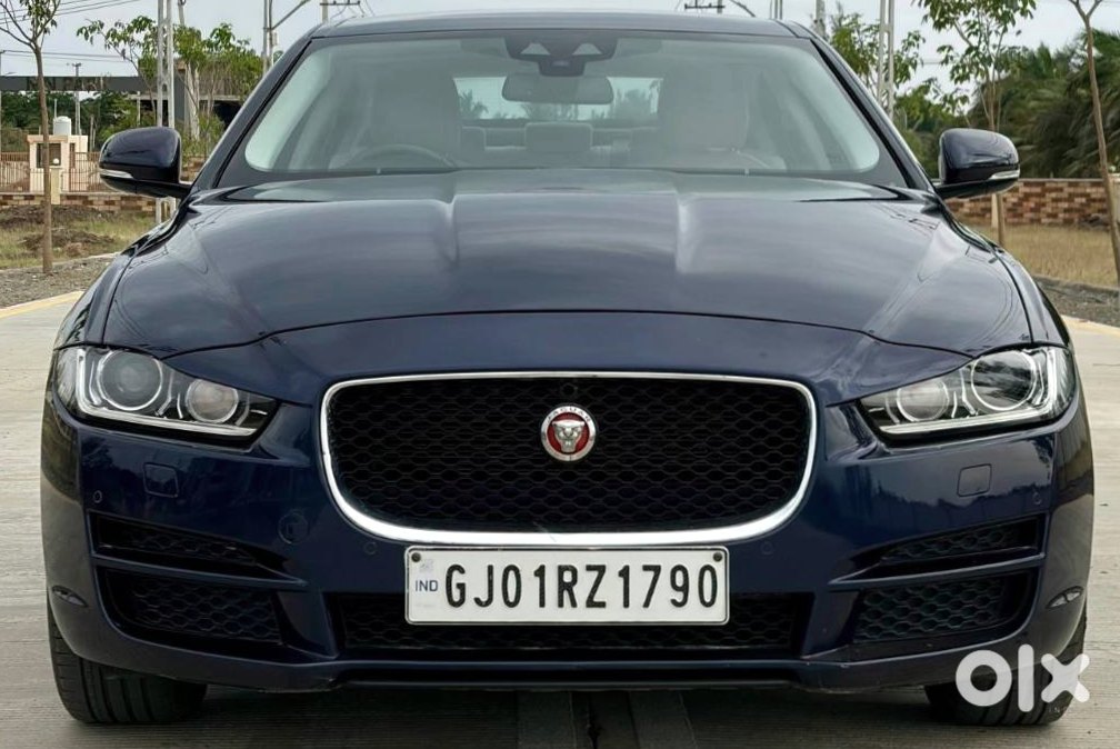 2017 Jaguar Xe - Premium Sedan