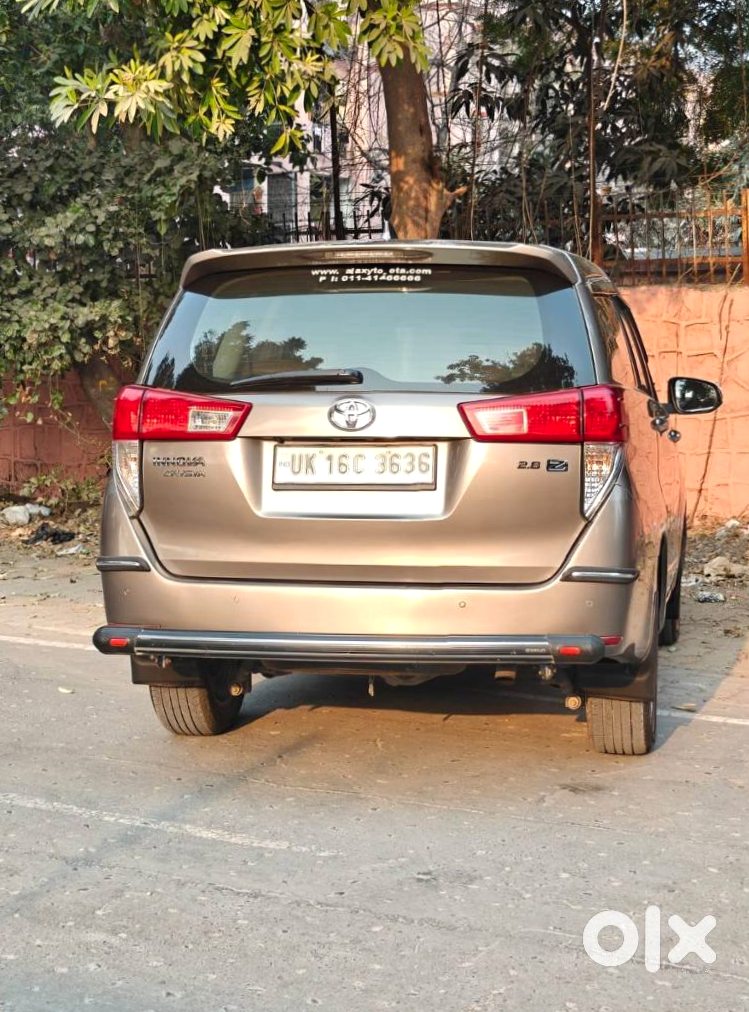 2020 Toyota Innova Crysta - Family Suv