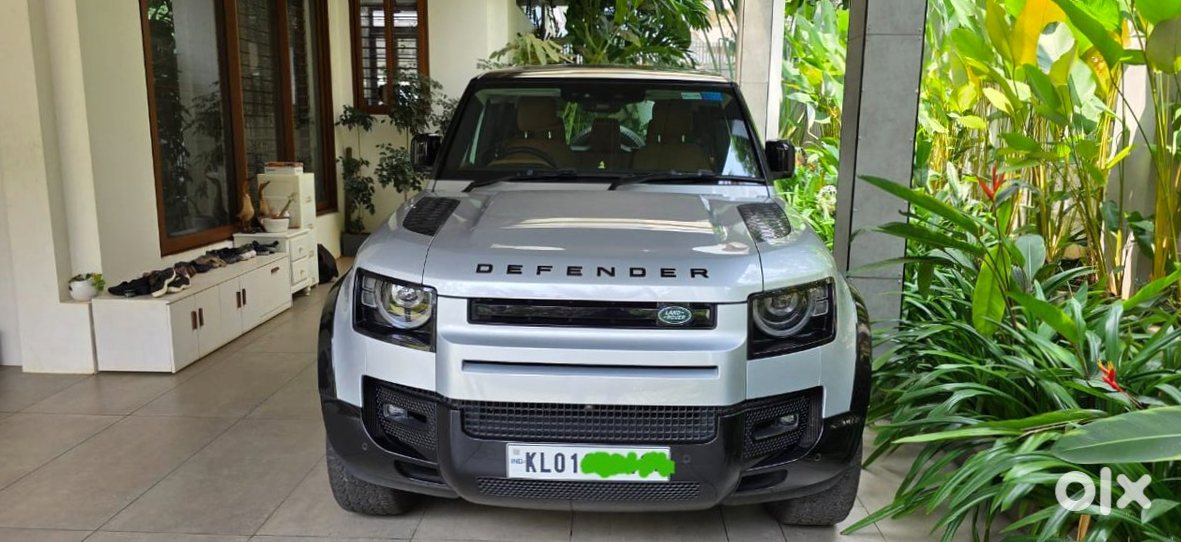 Land Rover Defender 2023
