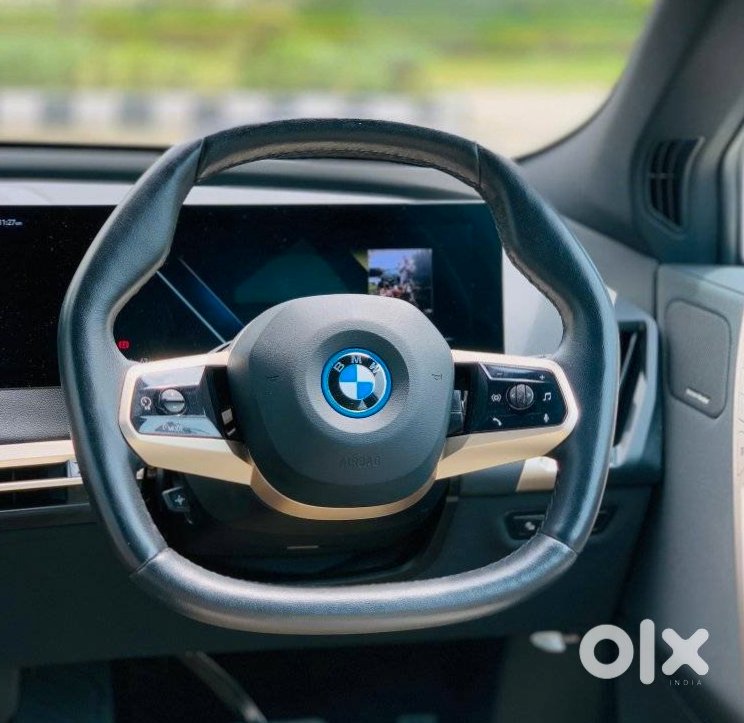 Bmw Ix 2025 - Luxury Suv