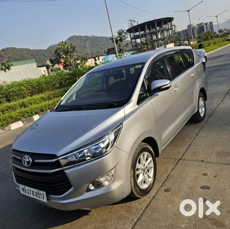 2015 Toyota Innova Crysta Petrol