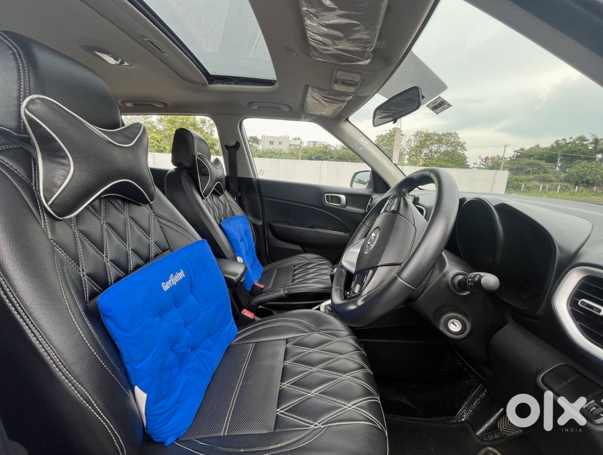 2020 Hyundai Venue - Practically New