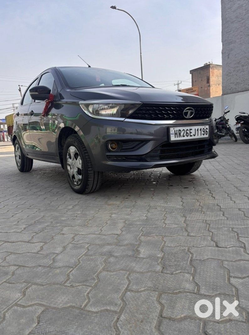 Urgent: Tata Tiago 2016