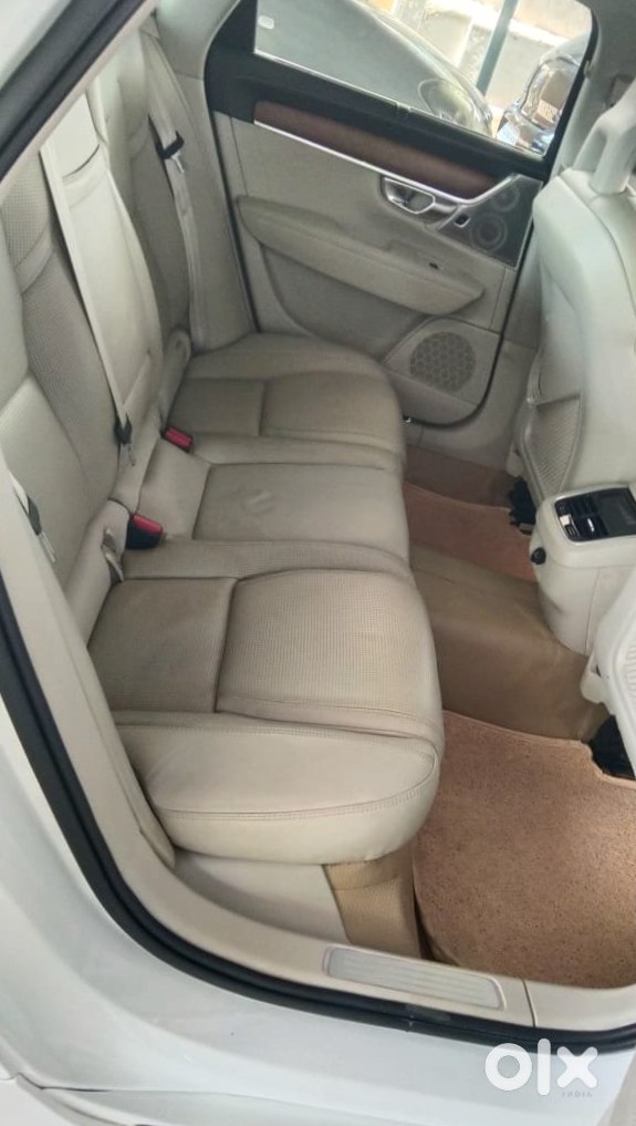 2017 Volvo S90 Premium Sedan | Owner Shifting Abroad