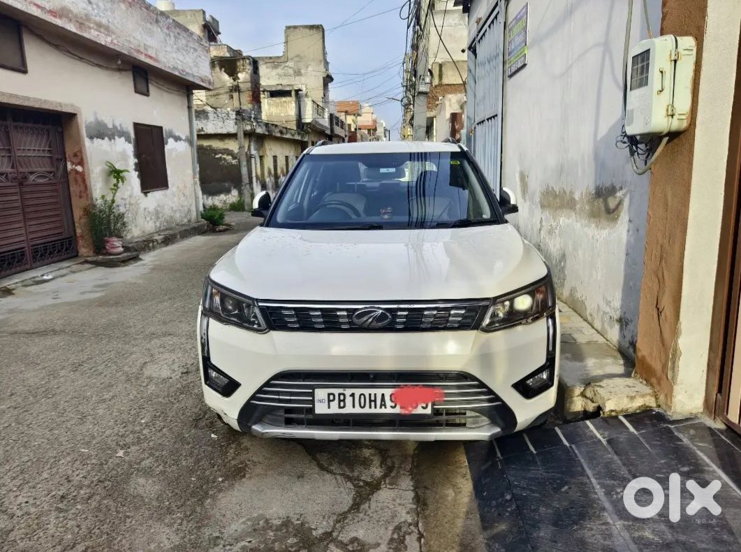 Urgent: 2020 Xuv 300 Selling Asap