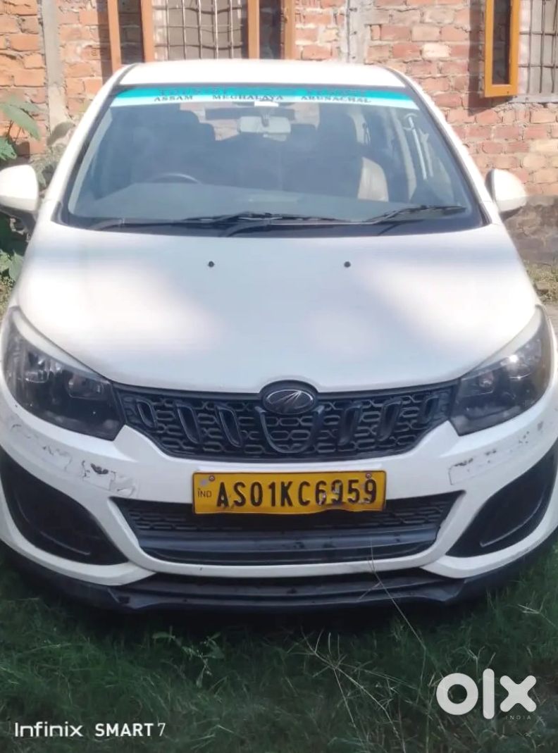 2019 Mahindra Marazzo Petrol Automatic