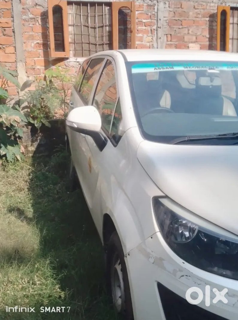 2019 Mahindra Marazzo Petrol Automatic