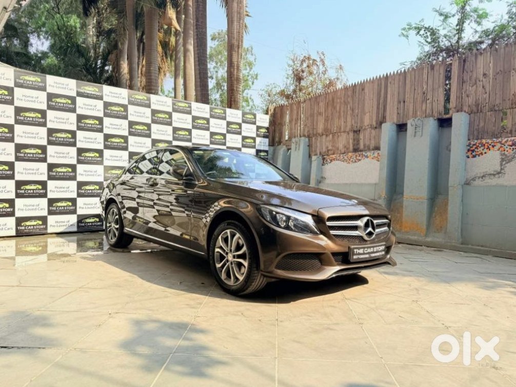 Mercedes C-class 2013 - Luxury Sedan