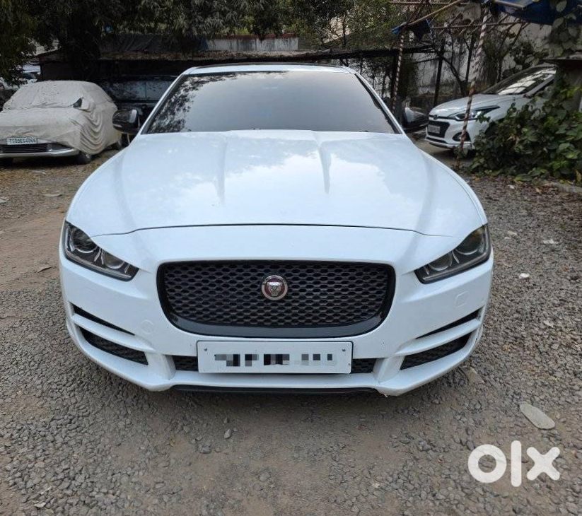 2019 Jaguar Xe Diesel - Sporty Sedan