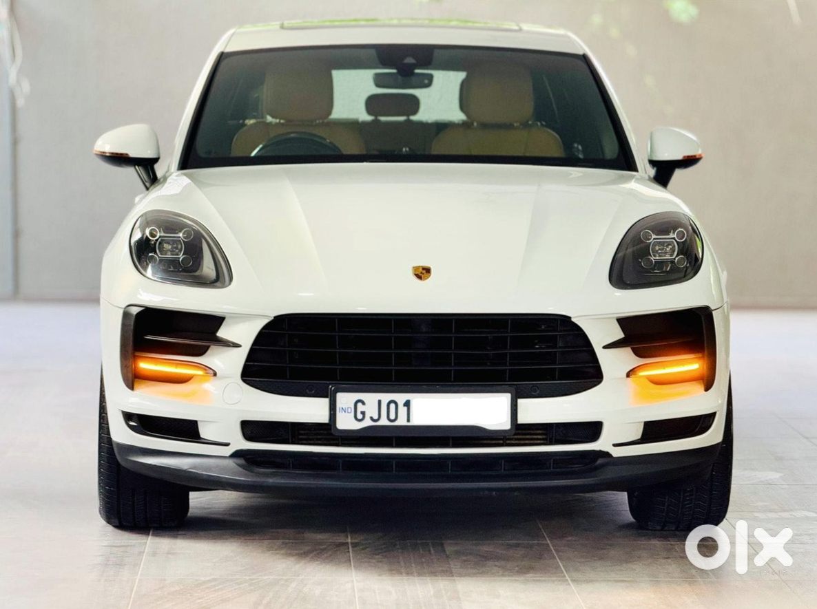 2020 Porsche Macan Cng