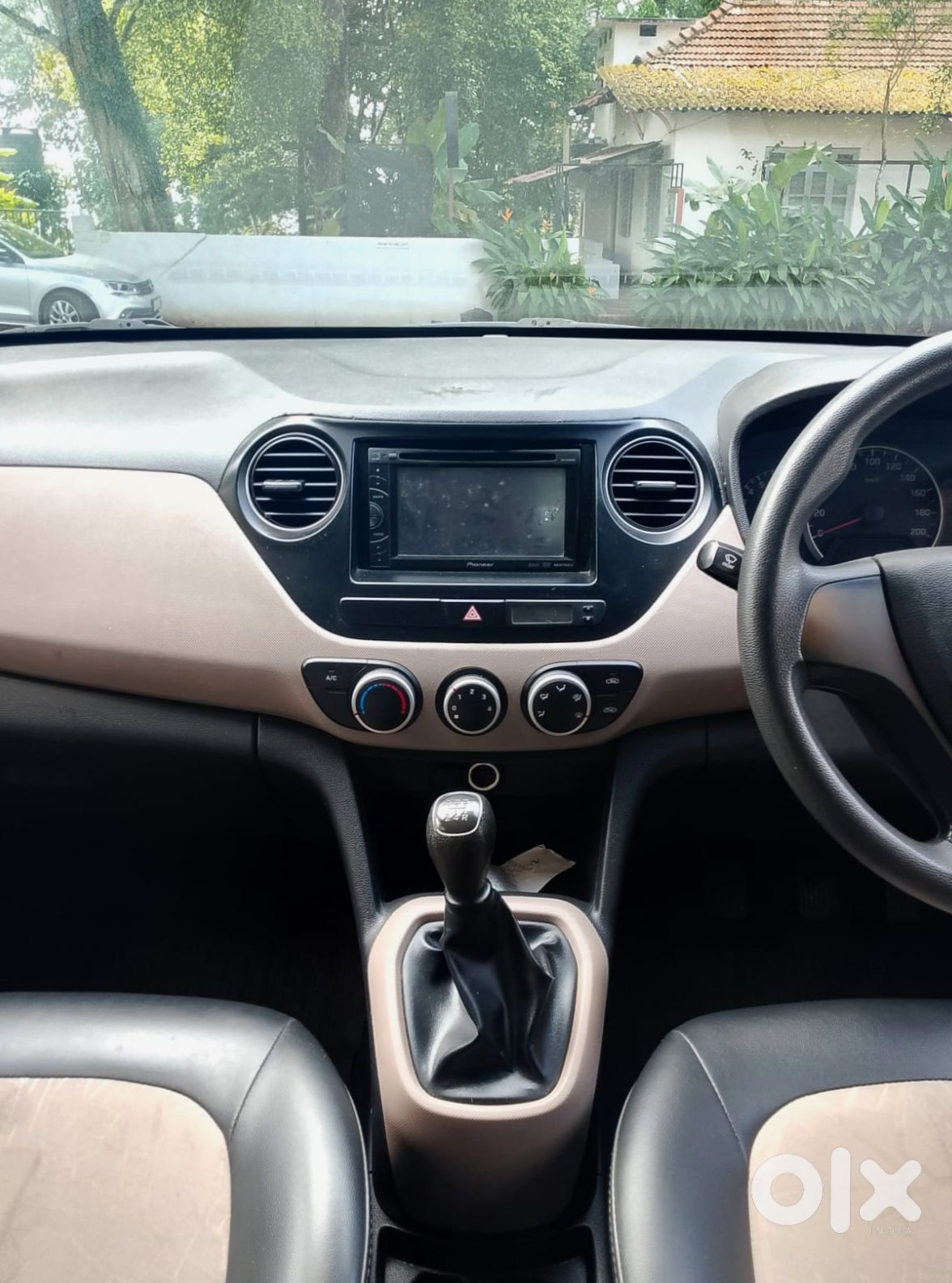 Hyundai Grand I10 Petrol - Navi Hai!