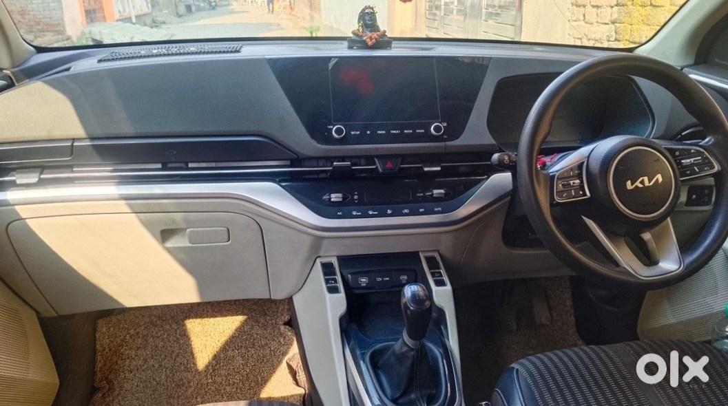 2021 Kia Carens | Petrol Manual | Low Km