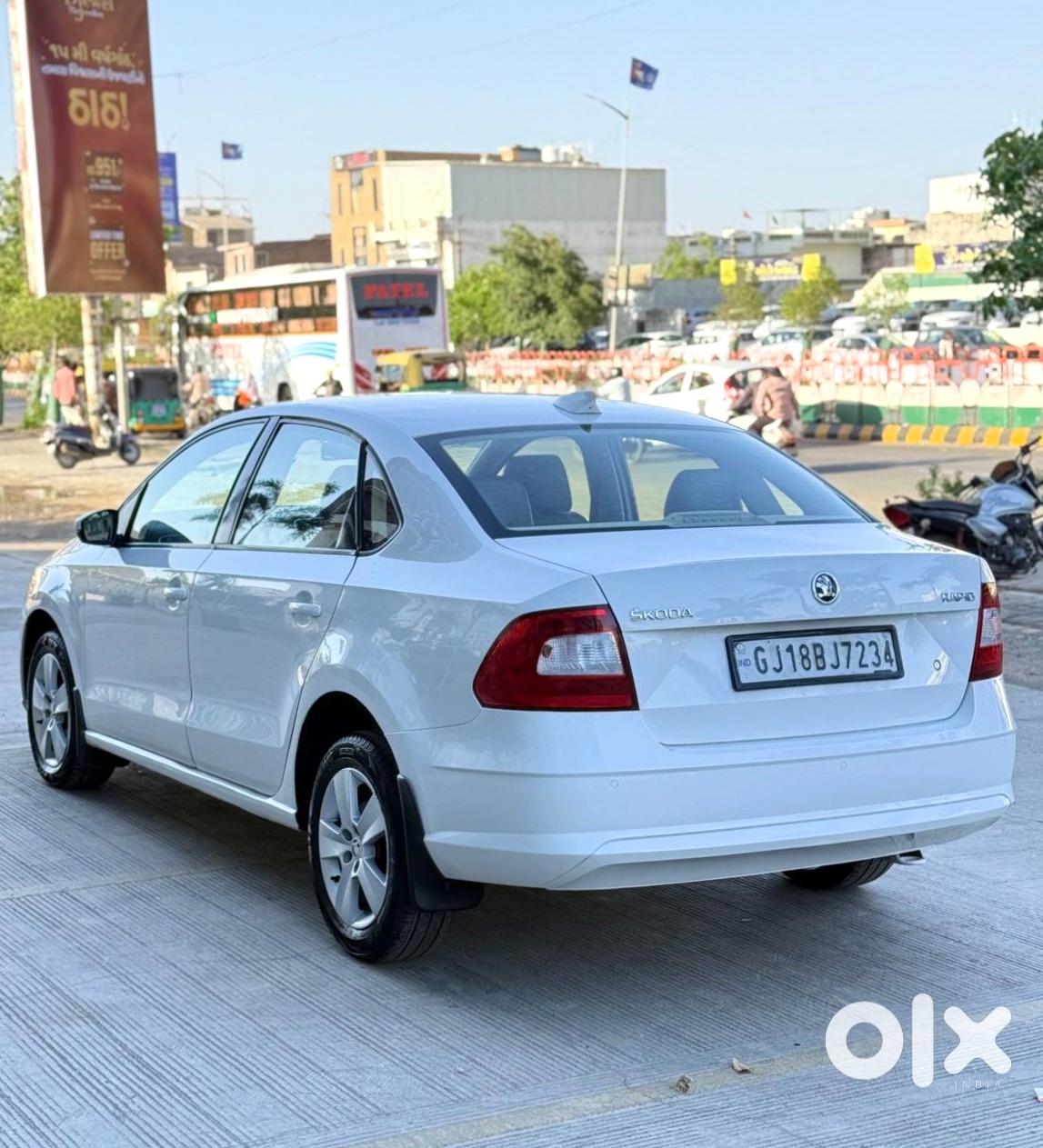 Skoda Rapid Petrol Manual 2011