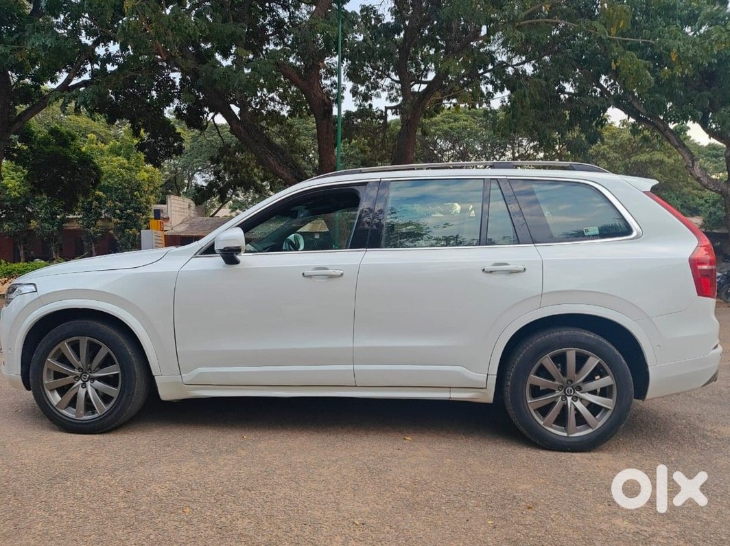 Volvo Xc90 Luxury Car