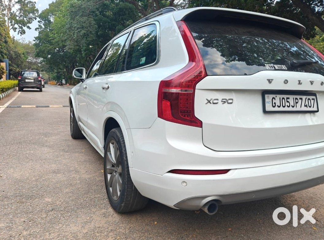 Volvo Xc90 Luxury Car