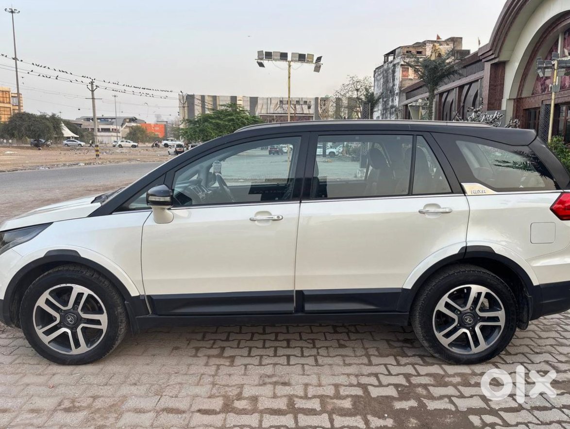 Tata Hexa 2017 Wife's Car