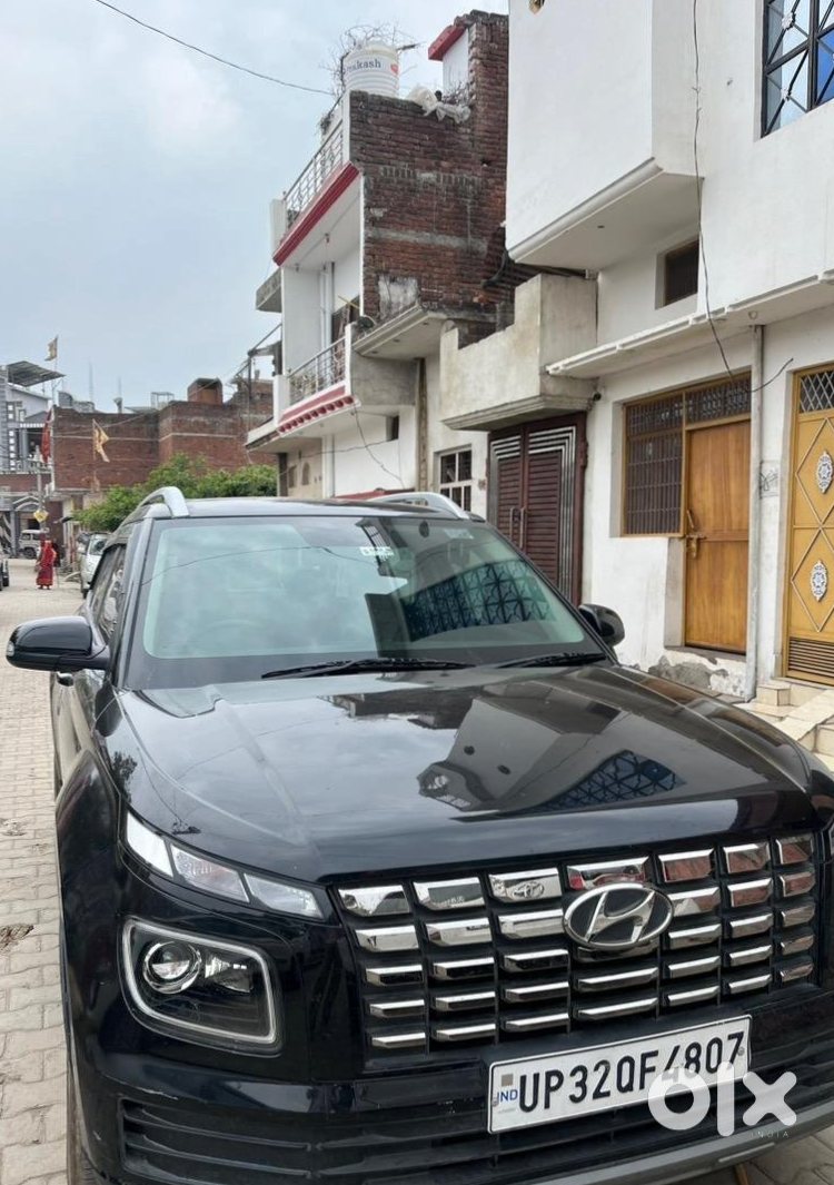 2023 Hyundai Venue Diesel - Wife's Daily Car