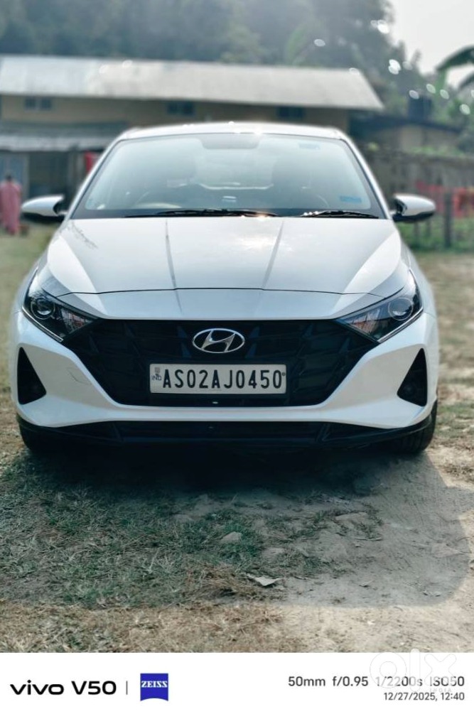 I20 Cng Manual - Budget Friendly