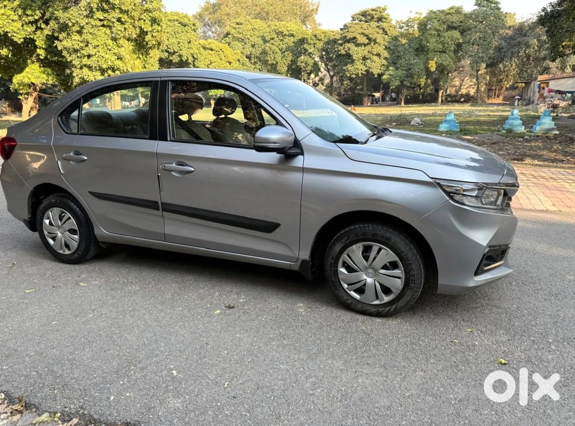 2025 Honda Amaze Petrol Manual - Cheapest